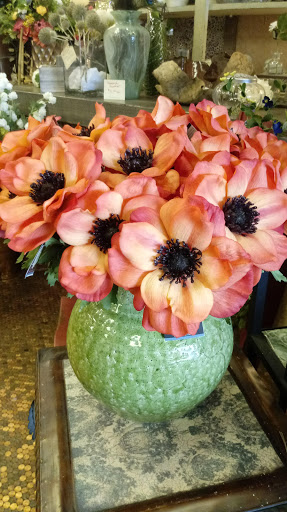 Florist «Flowers & Plants Etc», reviews and photos, 1378 Chain Bridge Rd, McLean, VA 22101, USA