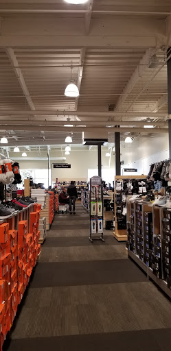 Shoe Store «DSW Designer Shoe Warehouse», reviews and photos, 4001 Factoria Square Mall SE, Bellevue, WA 98006, USA