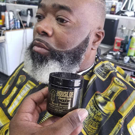 Barber Shop «Razor 1 Kutz Barbershop», reviews and photos, 7218 Montgomery Rd, Silverton, OH 45236, USA