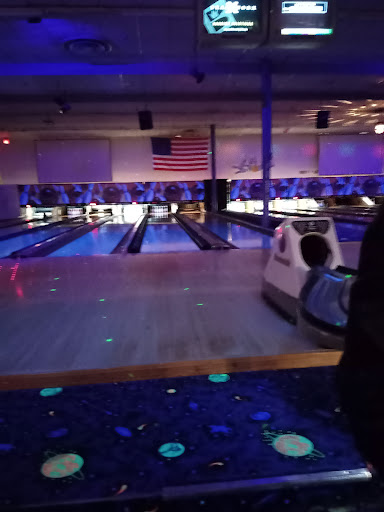 Bowling Alley «Oak Ridge Bowling Center», reviews and photos, 246 S Illinois Ave, Oak Ridge, TN 37830, USA