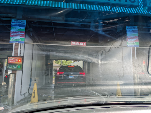Car Wash «Chicagoland Car Wash Inc», reviews and photos, 7303 W Dempster St, Niles, IL 60714, USA