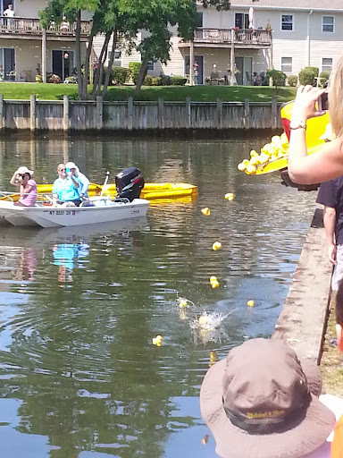 Park «John J Burns Park», reviews and photos, 4990 Merrick Rd, Massapequa Park, NY 11762, USA