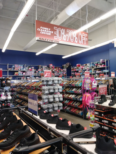 SKECHERS Warehouse Outlet