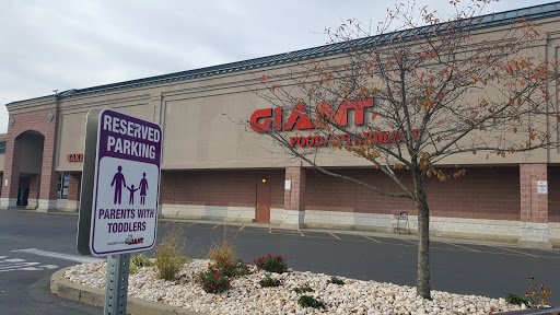 Grocery Store «Giant Food Stores», reviews and photos, 801 S 25th St, Easton, PA 18045, USA