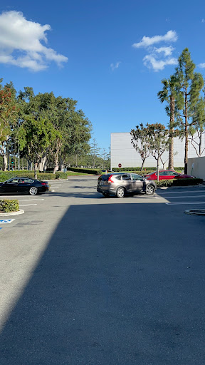 Shipping and Mailing Service «FedEx Ship Center», reviews and photos, 7000 Barranca Pkwy, Irvine, CA 92618, USA