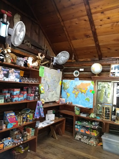 Tourist Attraction «Oregon Vortex», reviews and photos, 4303 Sardine Creek L Fork Rd, Gold Hill, OR 97525, USA