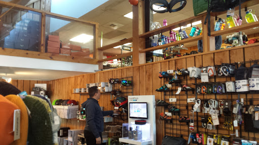 Outdoor Sports Store «Back Country Ski & Sport», reviews and photos, 3710 S Main St, Blacksburg, VA 24060, USA