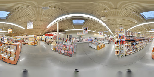 Supermarket «Hy-Vee», reviews and photos, 923 N 1st Ave, Winterset, IA 50273, USA