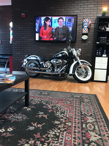 Barber Shop «Main Street Barbershop», reviews and photos, 2810 N University Dr, Coral Springs, FL 33065, USA