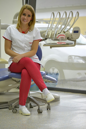 Opinii despre Dr. Antal Zsófia Ibolya fogorvos Esztergom în Esztergom - Fogászat