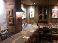 Atmosphère du Restaurant français Au Village à Combloux - n°3