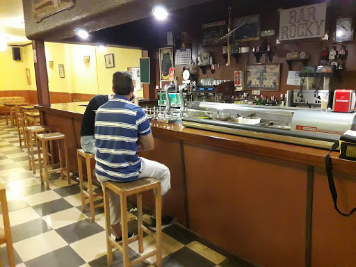 Información y opiniones sobre Café Bar Rocky de Camuñas