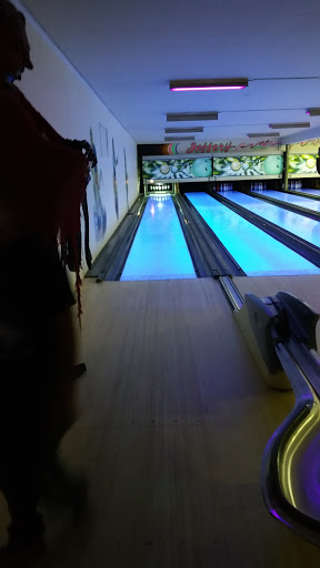 Sports Bar «Pinheads Jeffery Lanes», reviews and photos, 125 N Wolf Rd, Wheeling, IL 60090, USA