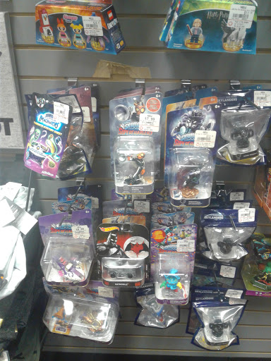 Video Game Store «GameStop», reviews and photos, 25301 Rockaway Blvd, Rosedale, NY 11422, USA