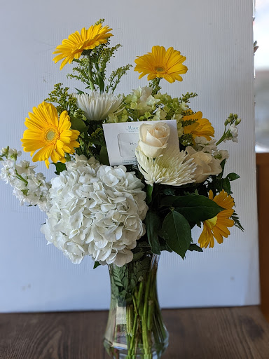 Florist «Monroe Floral», reviews and photos, 113 W McDougall St, Monroe, WA 98272, USA
