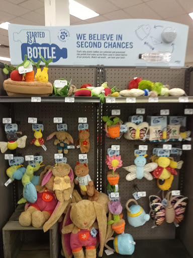 Pet Supply Store «Petco Animal Supplies», reviews and photos, 1401 E Spring Valley Rd, Richardson, TX 75081, USA
