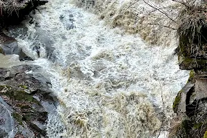 Cascada Slanic - Punte image