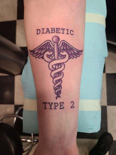 Tattoo Shop «Hot Rod Betties Tattoo», reviews and photos, 940 Edgewater St NW, Salem, OR 97304, USA