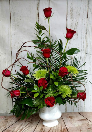 Florist «Garden of Eden Flower Shop», reviews and photos, 266 Shell Rd, Carneys Point, NJ 08069, USA