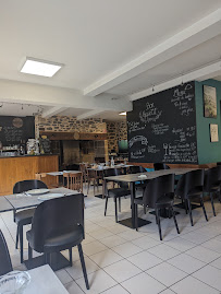Atmosphère du Restaurant L'Oustal Del Pais à Rilhac-Xaintrie - n°7