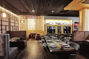Restaurante japonés sukiyaki image