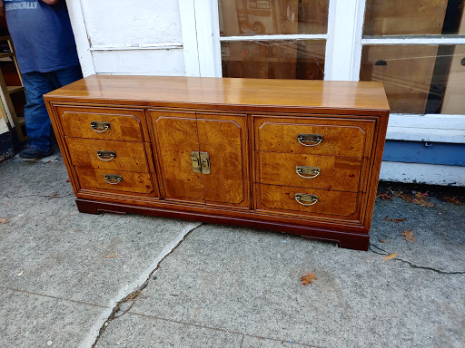 Used Furniture Store «Dixon Used Furniture», reviews and photos, 1915 Rainier Ave S, Seattle, WA 98144, USA