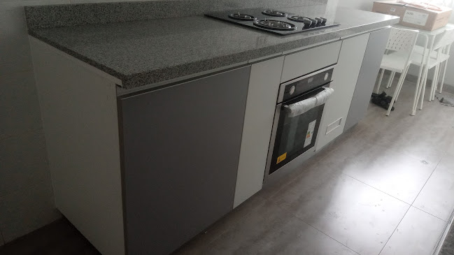 inversiones realtast - Tienda de muebles