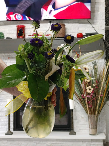 Florist «Poplar Flower Shop», reviews and photos, 361 S 18th St, Terre Haute, IN 47807, USA