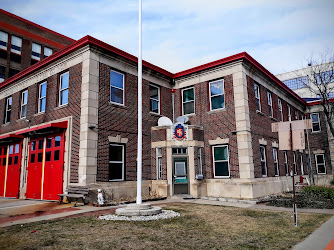 Detroit Fire Department Engine 17 Ladder 7 Chief 5