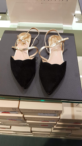 Läden, um dünne Sandalen für Frauen zu kaufen Nuremberg