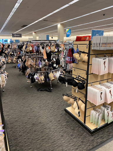 Department Store «Nordstrom Rack Brea Union Plaza», reviews and photos, 2345 E Imperial Hwy, Brea, CA 92821, USA