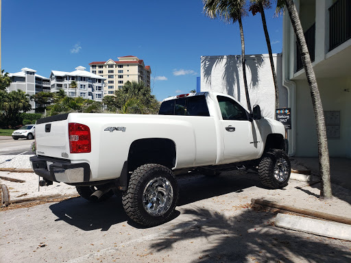 Bar «Beach Box Cafe», reviews and photos, 9020 Gulf Shore Dr, Naples, FL 34108, USA