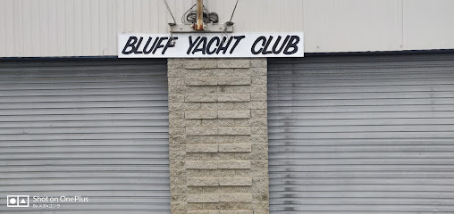 Bluff Yacht Club
