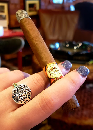 Cigar Shop «The Cigar Affair», reviews and photos, 323 Conant St, Maumee, OH 43537, USA