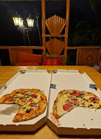 Pizza du Restaurant LUCIANO PIZZA à Saint-Cyr-sur-Mer - n°11