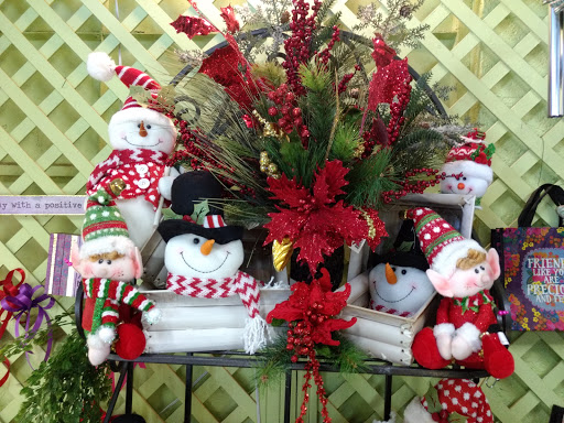 Florist «Green Acres Garden Center & Florist», reviews and photos, 1917 W 4th St, Coffeyville, KS 67337, USA