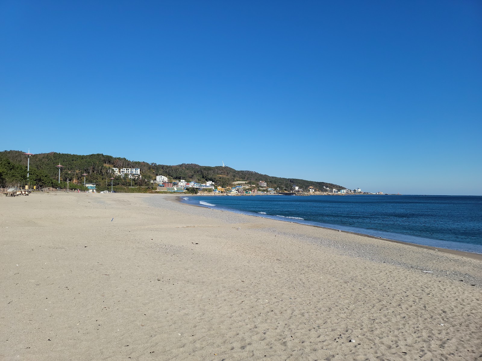 Oryu Beach的照片 带有宽敞的海岸