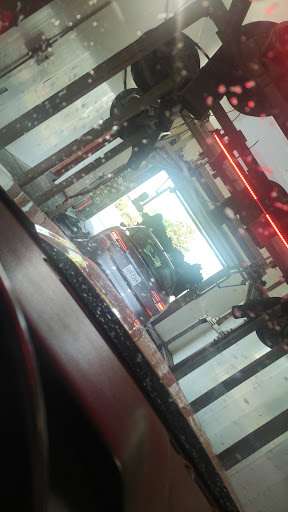 Car Wash «Rio Car Wash - Massaponax», reviews and photos, 10050 Jefferson Davis Hwy, Fredericksburg, VA 22407, USA