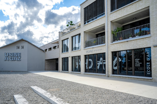 Rezensionen über Adac - Académie des Arts Créatifs in Nyon - Musikgeschäft