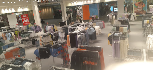 Clothing Store «Forever 21», reviews and photos, 14500 W Colfax Ave #145, Lakewood, CO 80401, USA