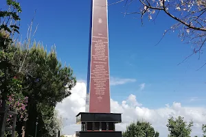 Obelisco do Templo image