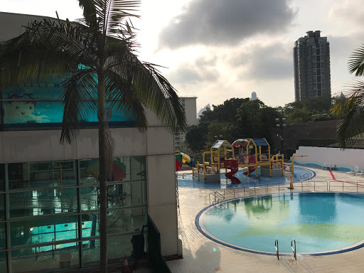 Ho Man Tin Swimming Pool