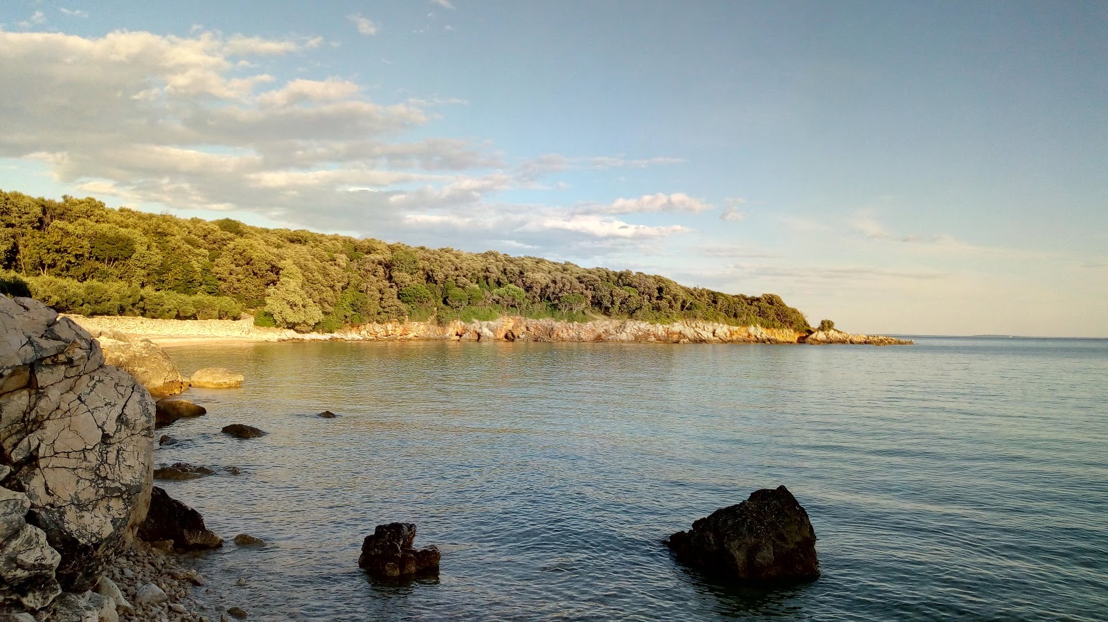 Fotografie cu Dudici beach zonă sălbatică