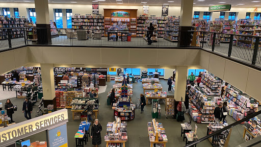 Book Store «Barnes & Noble», reviews and photos, 5755 N Bayshore Dr, Glendale, WI 53217, USA