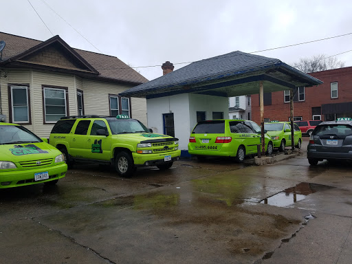Taxi Service «#1 Green Cab», reviews and photos, 2705 Jackson St, Dubuque, IA 52001, USA