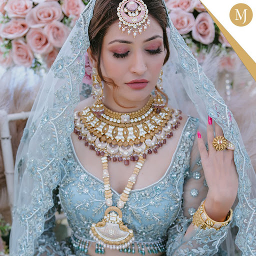 Jeweler «Malani Jewelers, Tampa FL - 22Kt Gold & Diamond Jewelry», reviews and photos, 2367 E Fowler Ave, Tampa, FL 33612, USA