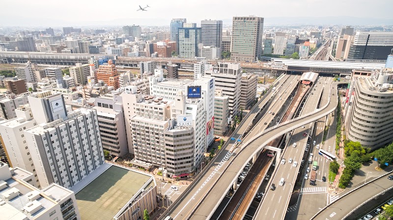 アパホテル〈新大阪駅タワー〉