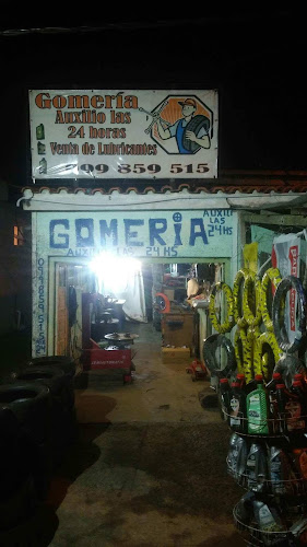 Gomeria Los Hermanos - Centro comercial