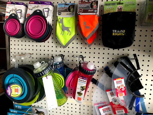Pet Supply Store «Lazy Creek Discount Pet Food & Supplies», reviews and photos, 351 E Church St, Leesville, SC 29070, USA