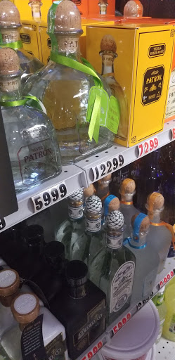 Liquor Store «Parkway Liquor Store», reviews and photos, 288 Parkway, Gatlinburg, TN 37738, USA